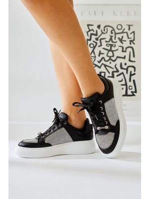 Sonnie Siyah Kalın Tabanlı Taş Detaylı Sneakers