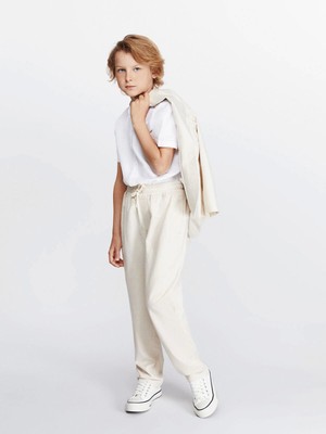 LC Waikiki LCW Kids Beyaz Hakim Yaka Erkek Çocuk Gömlek Günlük Kullanıma Uygun Regular Fit Tasarım