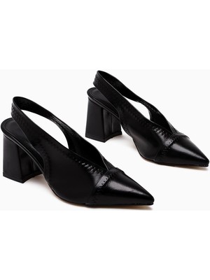 Essie Siyah Sivri Burunlu Elastik Dikiş Detaylı Kalın Topuklu Kadın Ayakkabı