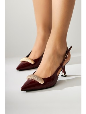 Seydi Bordo Rugan Tokalı Burnu Kapalı Topuklu Kadın Ayakkabı