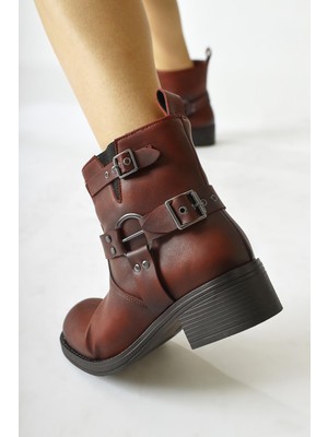 Magi Bordo Toka Detaylı Lastikli Çekme Bot