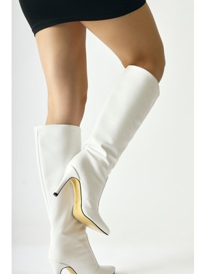 Lucine Beyaz Sivri Burunlu Ince Topuklu Çekme Çizme