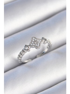 Pirinç Gümüş Renk Incili Yonca Model Zirkon Taş Detaylı Kadın Yüzük