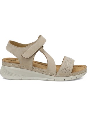 Polaris 167004.Z5FX Bej Kadın Düz Sandalet