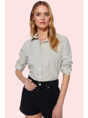 Kadın Kısa Boy Denim Şort Pamuk Günlük Kullanım Için Rahat Hafta Sonu Yaz Aylarının Vazgeçilmezi