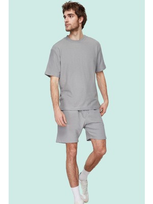Erkek Kısa Boy Pamuklu Geniş Paça Şort Rahatlık ve Stil Günlük Kullanım Yaz Aylarının Vazgeçilmezi