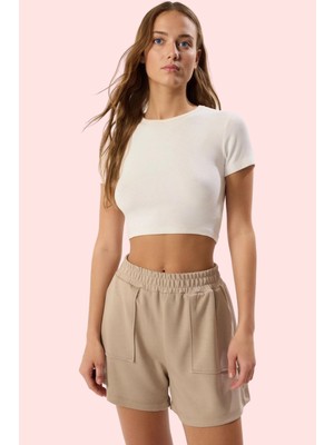 Kadın Yazlık Kısa Şort Casual Günlük Stil Cepli Kaliteli Malzeme Yaz Aylarının Vazgeçilmezi