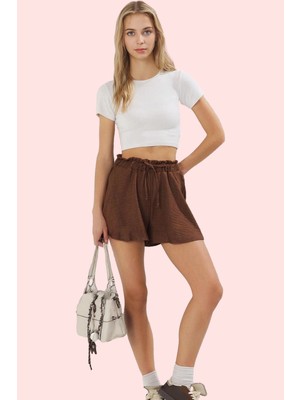 Kadın Pamuklu Dokuma Şort Straight Siluet Yüksek Bel Günlük Kombinler Yaz Aylarının Vazgeçilmezi