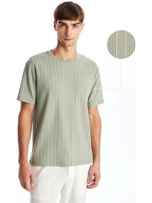 Lcw Vision Yeşil Bisiklet Yaka Kısa Kollu Çizgili Erkek Dokulu Tişört