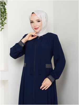 Nakışlı ve Bağcıklı Ferace