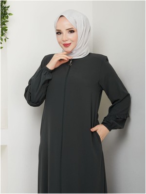 Köşeli Büzgü Detaylı Medine Ipeği Ferace