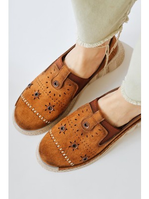 Bethina Taba Süet Perçin Detaylı Lazer Delikli Babet