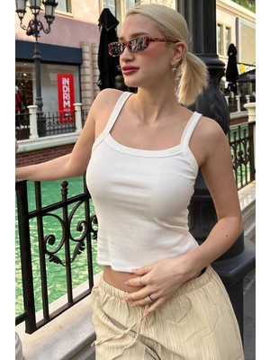 Beyaz Fitilli Görünümlü Askılı Basic Atlet MG2236