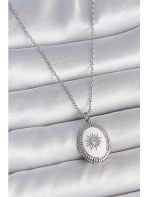 316L Çelik Gümüş Renk Beyaz Mineli Güneş Işlemeli Nazar Boncuk Detay Madalyon Model Kadın Kolye