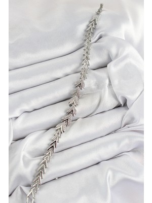 Zarif Kadın Için Silver Pirinç Zirkonlu Sıralı Ok Bileklik