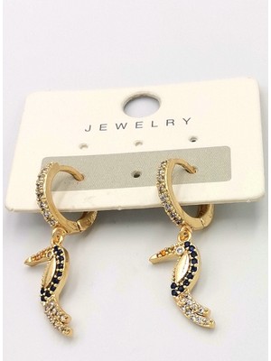 Gold Renk Figürlü Üçlü Zirkon Taşlı Lüks Küpe