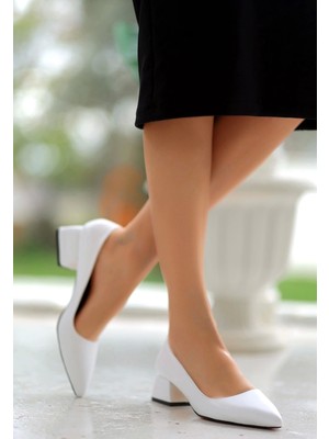 Desniy Beyaz Cilt Topuklu Ayakkabı