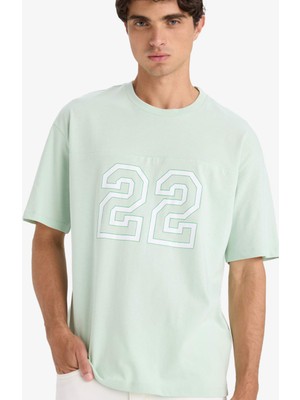 DeFacto %100 Pamuk Boxy Fit Bisiklet Yaka Baskılı Kısa Kollu Tişört F8565AX25HS