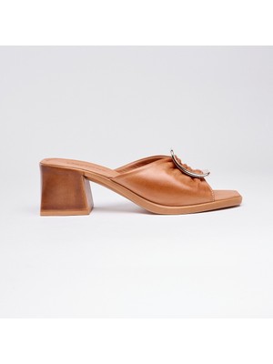 Hakiki Deri Kısa Topuklu Kadın Terlik