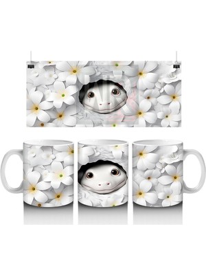 Beyaz Çiçekler Arasında Saklanan Sevimli Yüz Figürü - Baskılı Kahve Kupası
