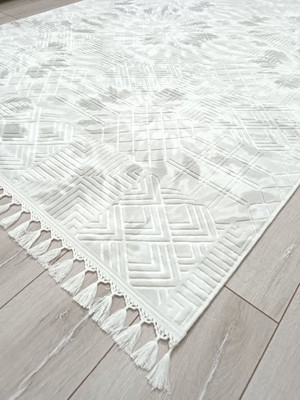 Aven Home Püsküllü Kaymaz Taban Halı 150 x 230 cm Antialerjik Makinede Yıkanabilir Figürlü Tasarım