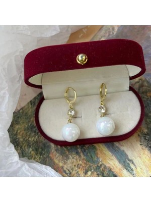 Şıklığınızı Tamamlayacak Zarif Inci Küpe