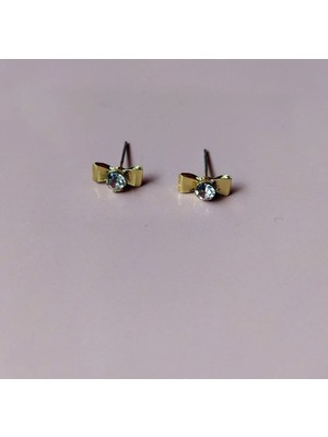 Şıklığınızı Tamamlayacak Fiyonik Taşlı Küpe