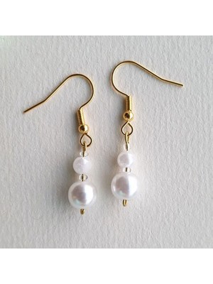 Zarif Altın Renk Inci Küpe ile Şıklığınızı Tamamlayın