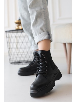 Yandan Fermuarlı Lastikli Bağcıklı Topuklu Bot Cilt Siyah Topuk Boyu 3 cm