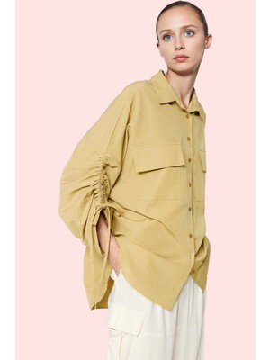 Kadın Büzgülü Detaylı Dokuma Pamuklu Gömlek Rahat Kalıp Günlük Kullanım Yaz Aylarının Vazgeçilmezi