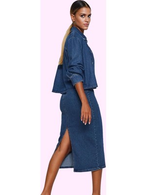 Kadın Denim Midi Kalem Etek Kemer Detayı ile Şıklık ve Konfor Günlük Kullanım Modern Tasarım