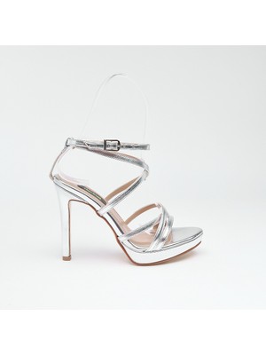 Bilekten Bantlı Platformlu Kadın Topuklu Ayakkabı