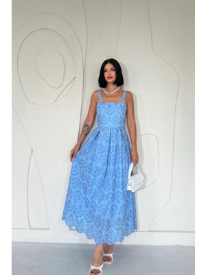 Alinn Butikk Mavi Askılı Aparatlı Brode Elbise