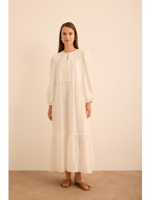 Hacimli Cotton Brode Elbise