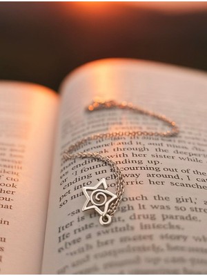 Yıldız Spiral Çelik Zincir Kolye - Yıldız Kolye, Pinterest Kolye, y2k Gothic Sarmal Çelik Kolye