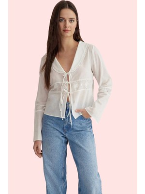 FRM Kadın Yazlık Pamuklu Gömlek Regular Kalıp Bebe Yaka Brode Detay Yaz Aylarının Vazgeçilmezi