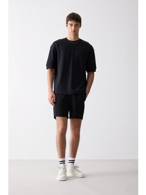 DeFacto Regular Fit Düz Paça Şort D9769AX25SM