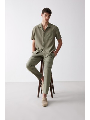 DeFacto Relax Fit Rahat Kesim Kısa Paça Keten Görünümlü Yazlık Kumaş Pantolon E4790AX25SM