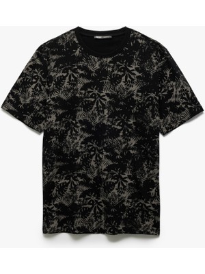 Bisiklet Yaka Regular Fit Kısa Kollu Pamuklu Yaprak Baskılı Tişört