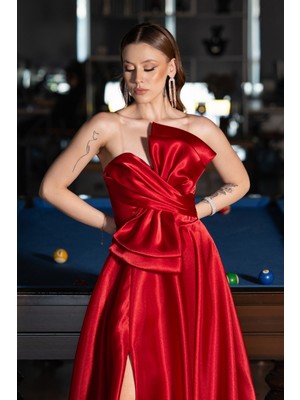 Straplez Bacak Dekolteli Uzun Saten Abiye Elbise ABU4975