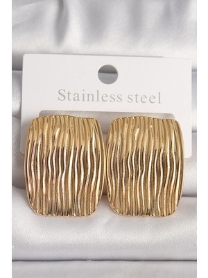 Bfs Pirinç Gold Renk Işlemeli Kare Plaka Model Kadın Küpe