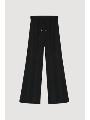 Bağcık Detaylı Pantolon