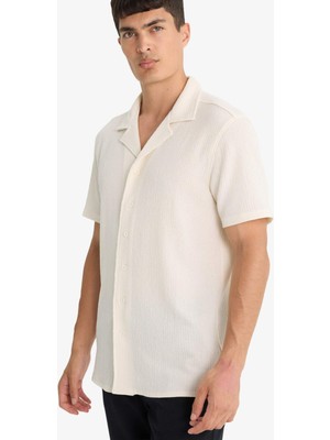 DeFacto Modern Fit Polo Yaka Krinkıl Kumaş Dokulu Kısa Kollu Gömlek F0313AX25AU