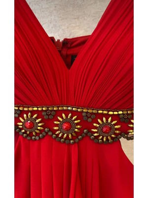 Bel Dekolteli Cut Out Taş Boncuk Işleme Abiye Elbise