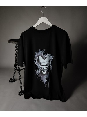 Gülüşün Ardındaki Kaos – Joker Baskılı Unisex Oversize Tişört
