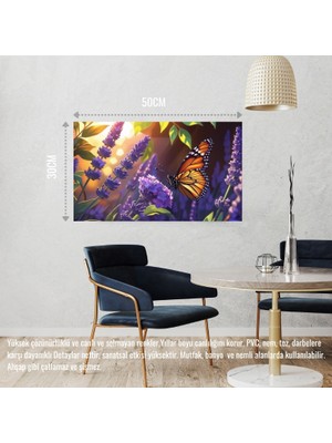 Kelebek Parlayan Güneş Işığı Altında Lavanta Çiçeğinin Üzerinde Dinleniyor 07 Çerçevesiz 50X30 cm Pvc Tablo