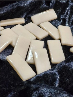 Atölye Öğretmenim Cam Mozaik Taşı (3 kg Ağırlığında 200 Adet Taş 250 ml Tutkal ) Tezgah Arası Mozaik Taşı