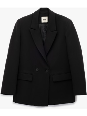 Koton Uzun Kollu Kapaklı Cep Detaylı Oversize Kruvaze Blazer Ceket