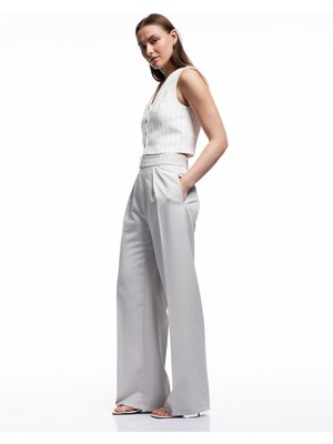 Koton Modal Kumaş Karışımlı Pile Detaylı Cepli Yüksek Bel Geniş Paça Palazzo Pantolon