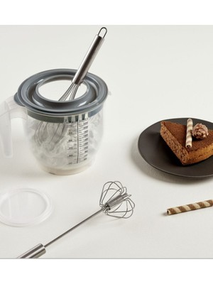 Deyhome 2200 ml Kapaklı ve Ölçülü Mikser Kabı - Koruma Kapaklı, Bpa Içermez, Gıdayla Temasa Uygun (5pp), Sağlıklı ve Pratik Tasarım